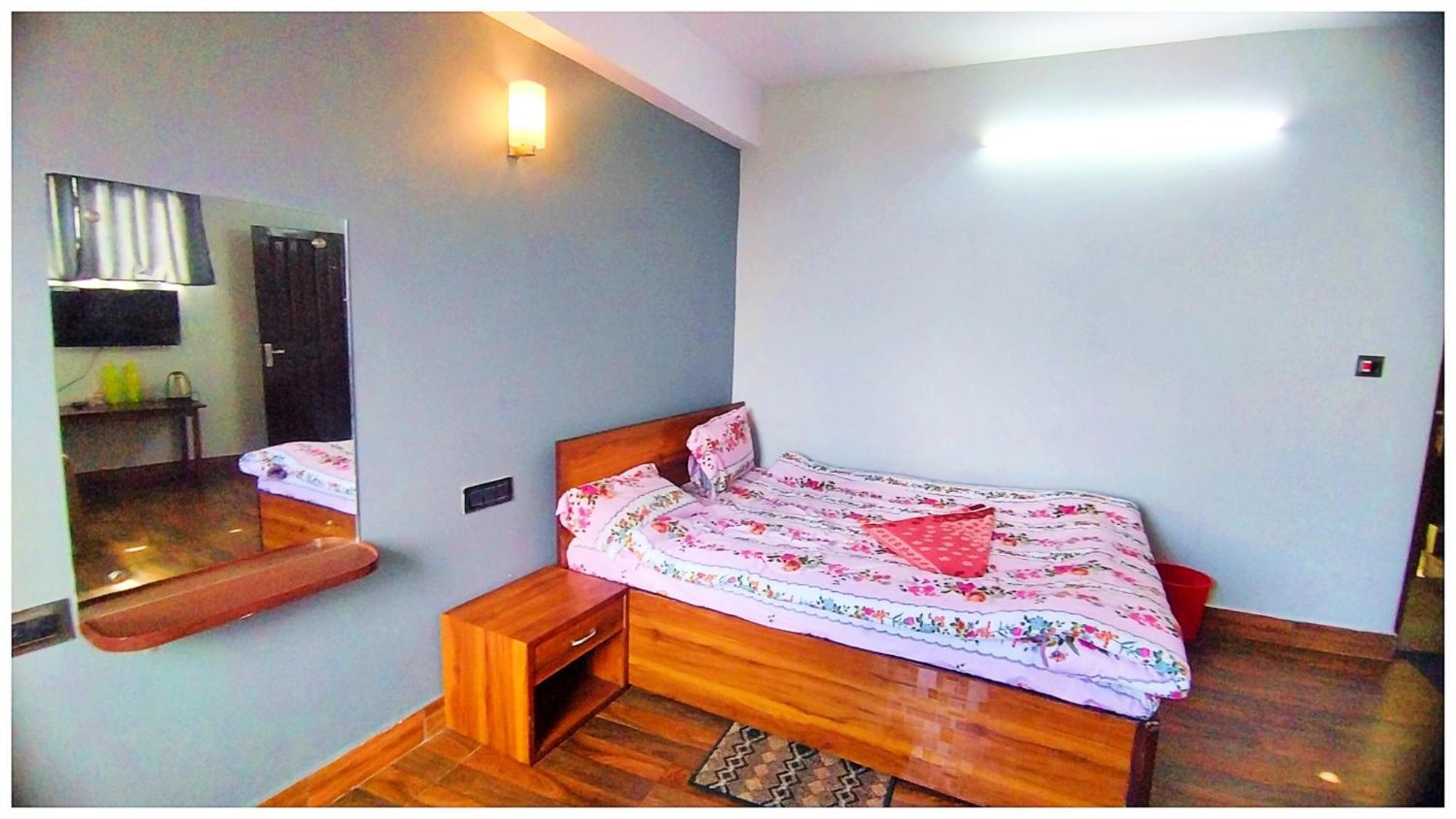 Hotel Premium Pitstop Near Railway Station Best Hotel In Darjeeling دارجيلنغ المظهر الخارجي الصورة